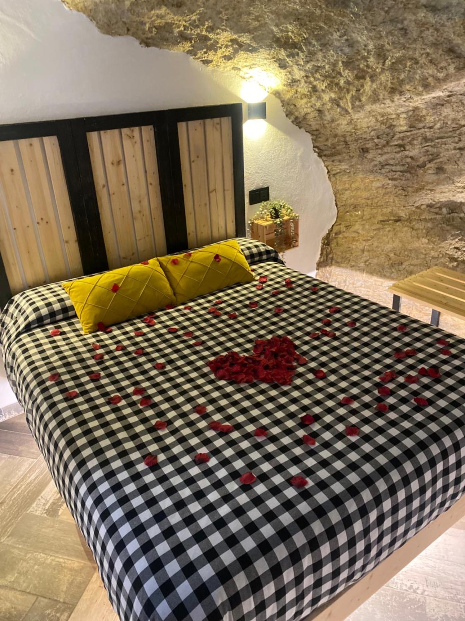 Casa Rural Bajo La Alcazaba Setenil de las Bodegas Kültér fotó